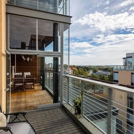 Spacious Home With Four Terrace, Sauna, Sea View เฮลซิงกิ ภายนอก รูปภาพ