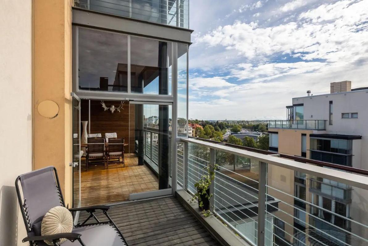 Spacious Home With Four Terrace, Sauna, Sea View เฮลซิงกิ ภายนอก รูปภาพ